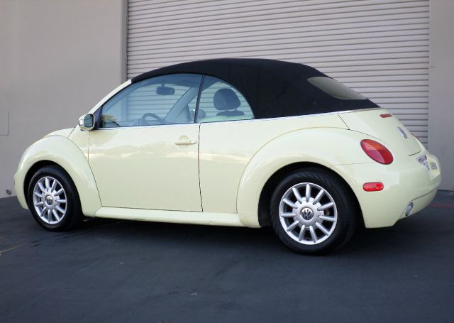 Volkswagen New Beetle 2004 photo 4