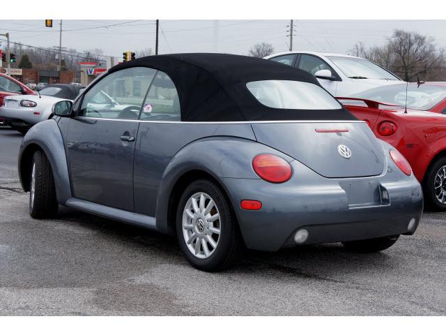 Volkswagen New Beetle 2004 photo 1