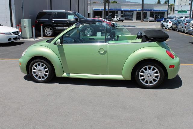 Volkswagen New Beetle 2004 photo 0