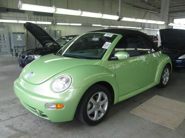 Volkswagen New Beetle 2004 photo 4