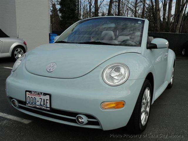 Volkswagen New Beetle 2004 photo 1