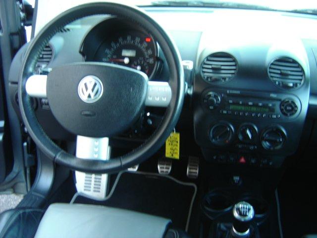 Volkswagen New Beetle 2004 photo 3