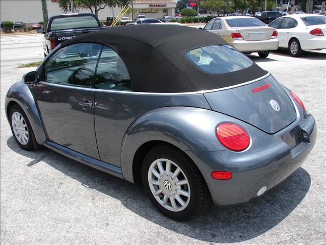 Volkswagen New Beetle 2004 photo 4