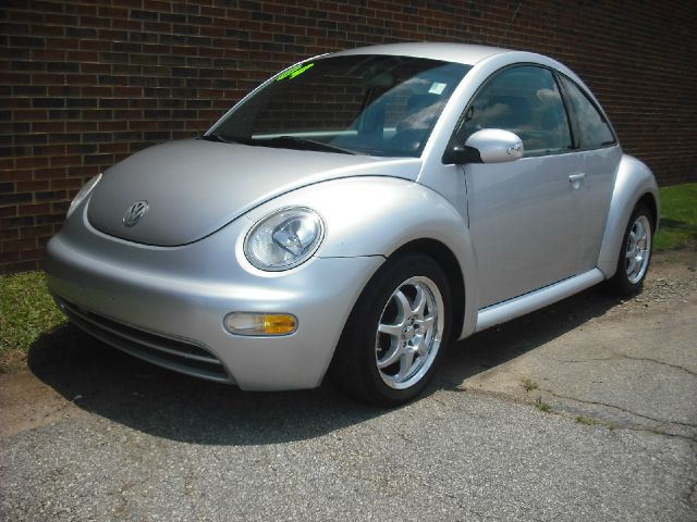 Volkswagen New Beetle 2004 photo 4