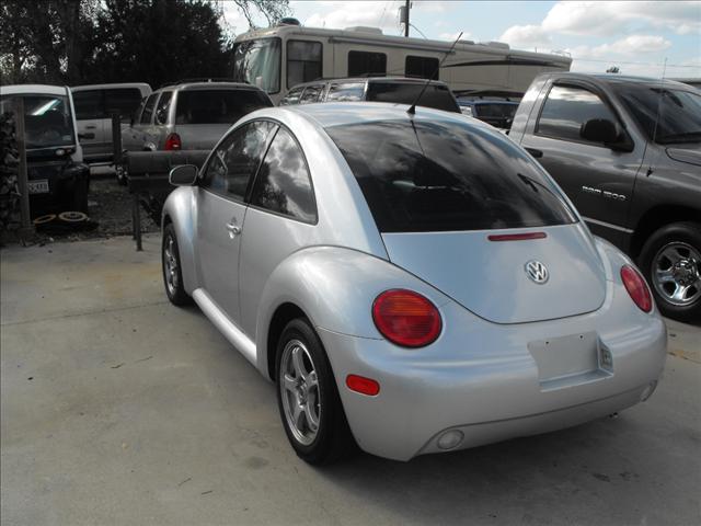 Volkswagen New Beetle 2004 photo 4