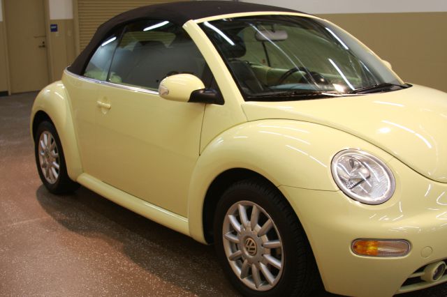 Volkswagen New Beetle 2004 photo 4