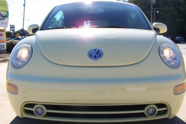 Volkswagen New Beetle 2004 photo 4