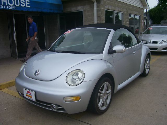 Volkswagen New Beetle 2004 photo 3