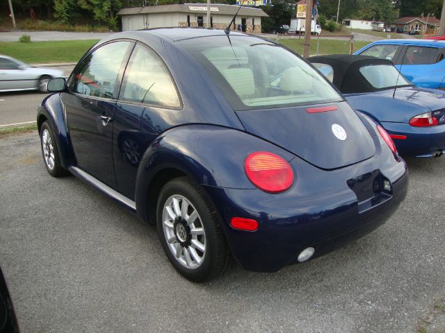 Volkswagen New Beetle 2004 photo 3