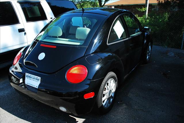 Volkswagen New Beetle 2004 photo 3