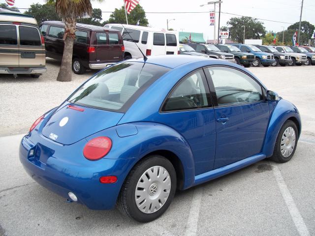 Volkswagen New Beetle 2004 photo 2