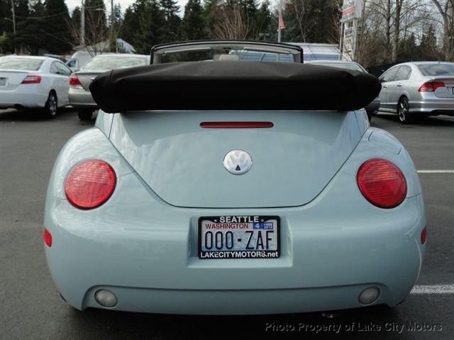 Volkswagen New Beetle 2004 photo 5