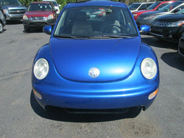 Volkswagen New Beetle 2004 photo 2