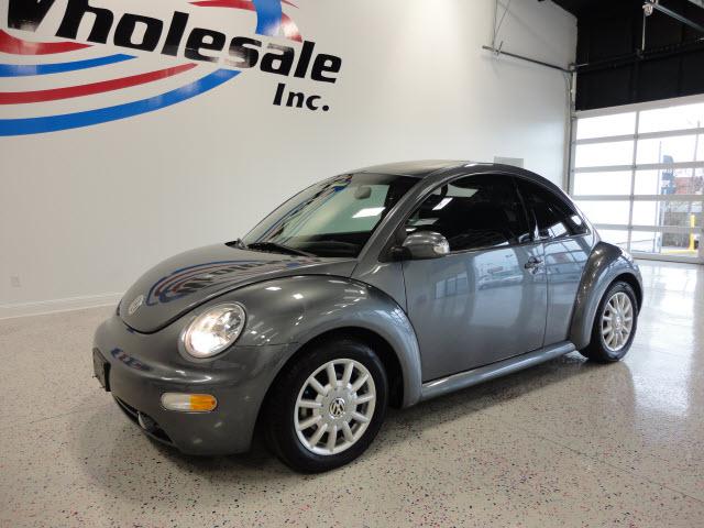 Volkswagen New Beetle 2004 photo 0