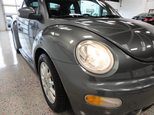 Volkswagen New Beetle 2004 photo 4