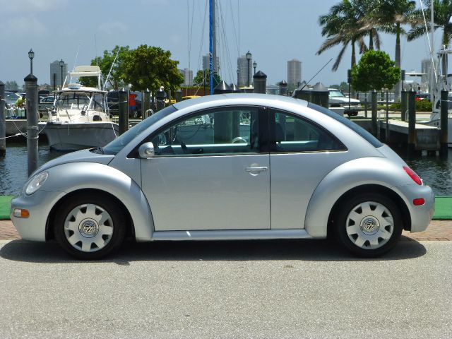 Volkswagen New Beetle 2004 photo 4