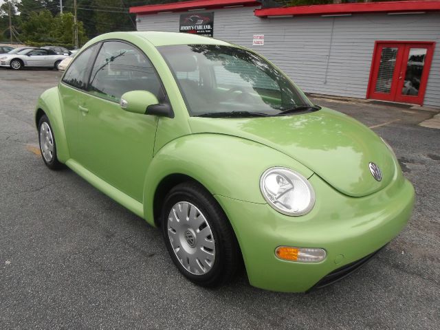 Volkswagen New Beetle 2004 photo 2