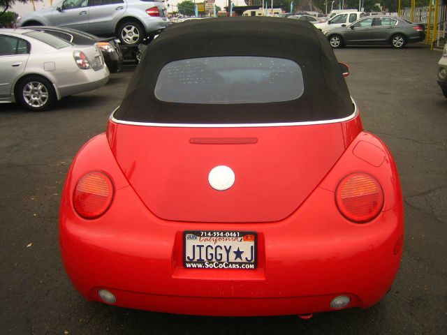 Volkswagen New Beetle 2004 photo 2