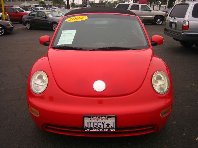 Volkswagen New Beetle 2004 photo 3