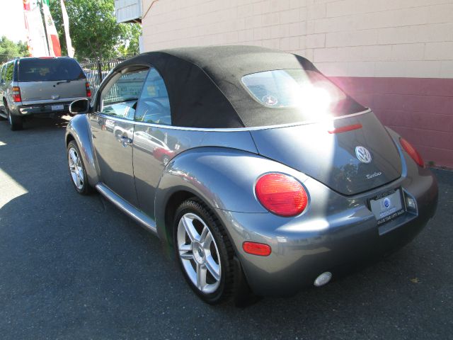 Volkswagen New Beetle 2004 photo 3