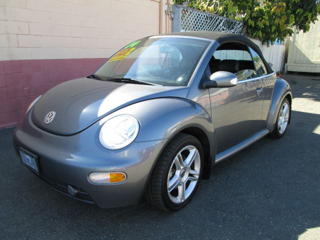 Volkswagen New Beetle 2004 photo 5