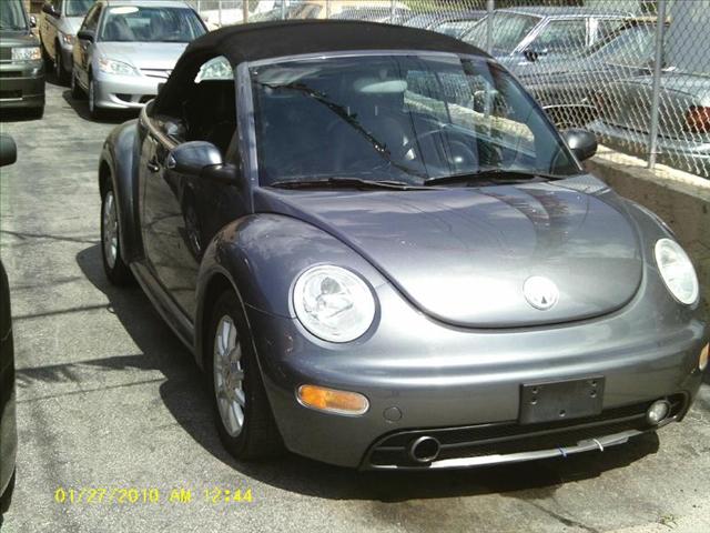 Volkswagen New Beetle 2500 SLE 4WD W/sunroof Convertible