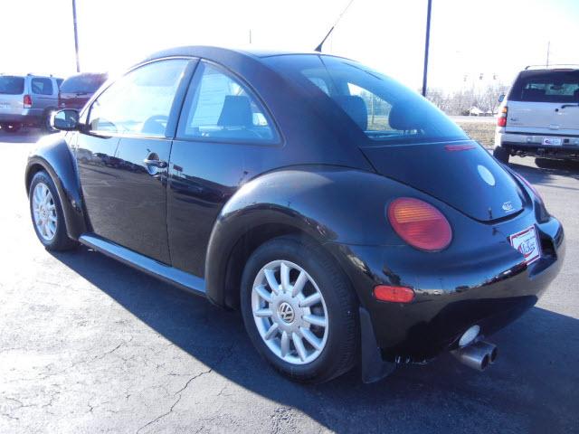 Volkswagen New Beetle 2004 photo 2