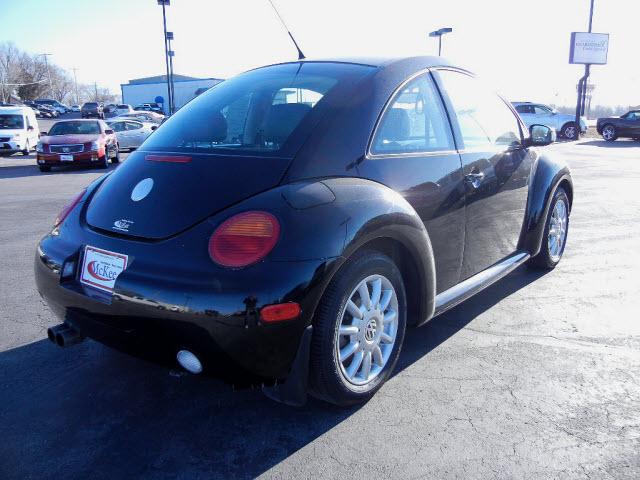 Volkswagen New Beetle 2004 photo 3