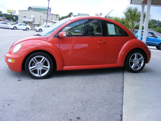 Volkswagen New Beetle 2004 photo 13