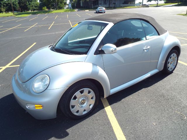 Volkswagen New Beetle 2004 photo 4