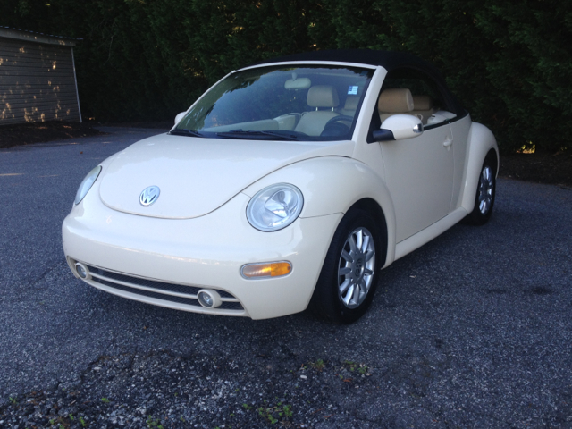 Volkswagen New Beetle 2004 photo 4