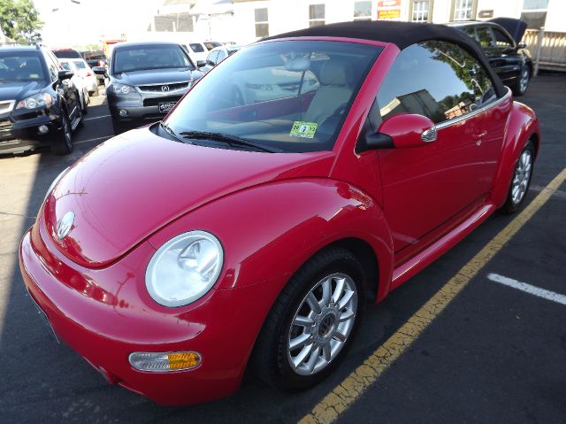 Volkswagen New Beetle 2004 photo 4