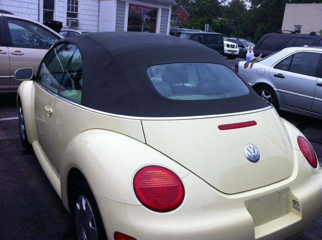 Volkswagen New Beetle 2004 photo 4