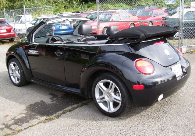 Volkswagen New Beetle 3/4 Ton Convertible