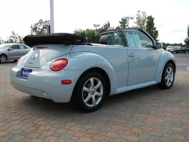 Volkswagen New Beetle 2004 photo 3