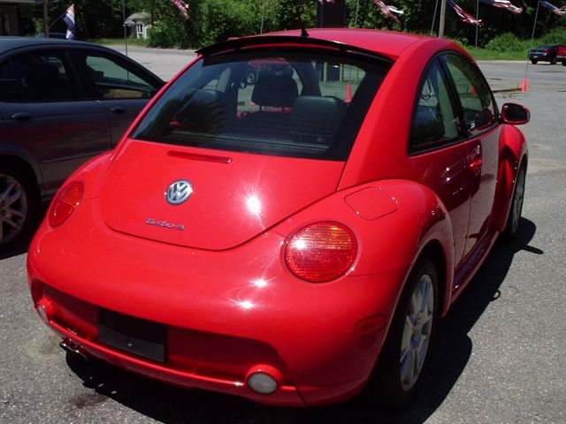 Volkswagen New Beetle 2004 photo 1