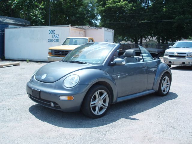 Volkswagen New Beetle 2004 photo 2