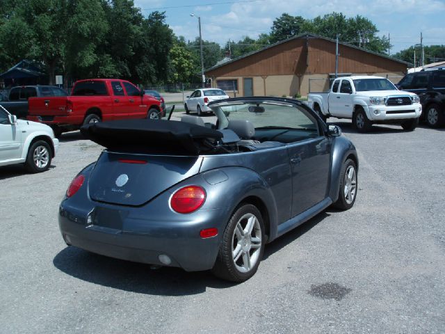 Volkswagen New Beetle 2004 photo 3