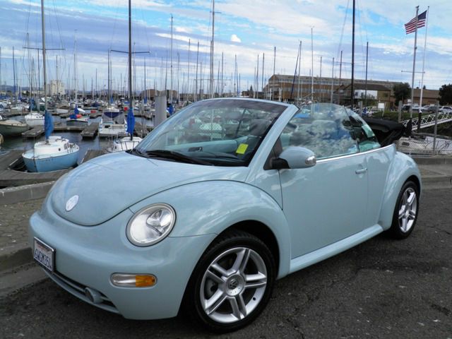 Volkswagen New Beetle 3/4 Ton Convertible