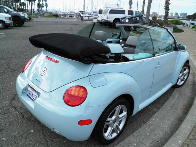 Volkswagen New Beetle 2004 photo 4