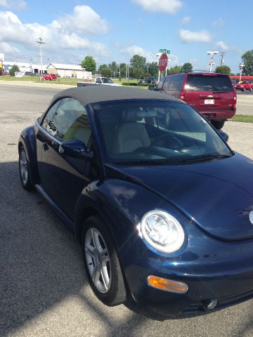 Volkswagen New Beetle 2004 photo 4