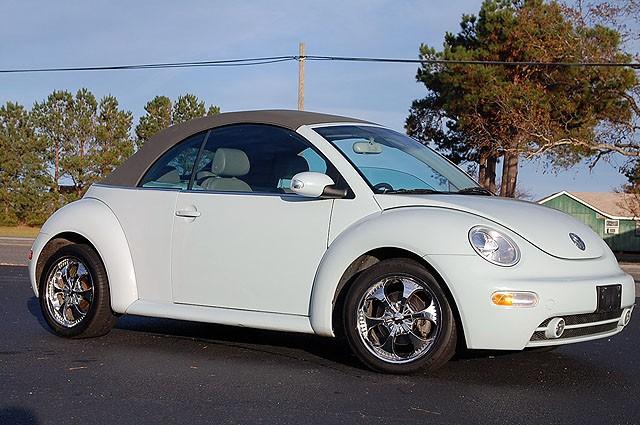 Volkswagen New Beetle 2004 photo 1