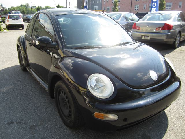 Volkswagen New Beetle 2005 photo 4