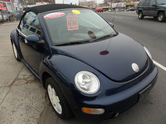 Volkswagen New Beetle 2005 photo 1