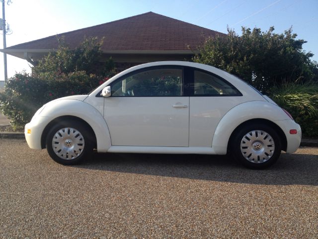 Volkswagen New Beetle 2005 photo 4