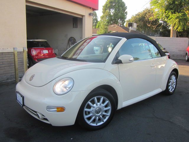 Volkswagen New Beetle 2005 photo 2