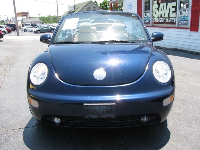 Volkswagen New Beetle 2005 photo 2