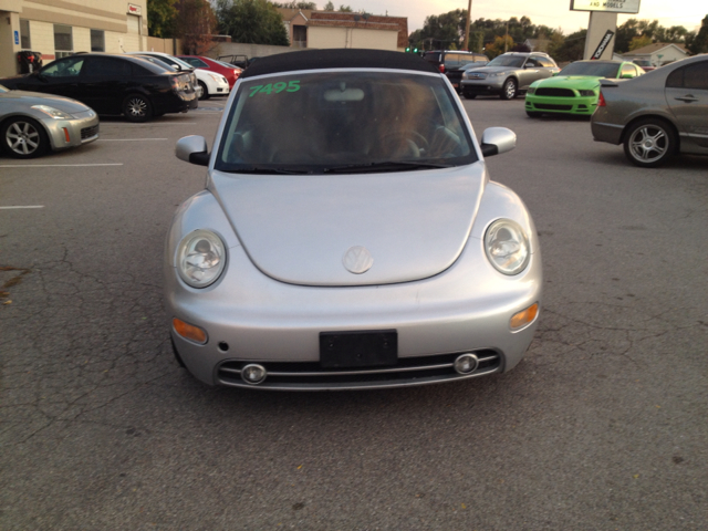 Volkswagen New Beetle 2005 photo 3