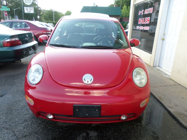 Volkswagen New Beetle 2005 photo 15