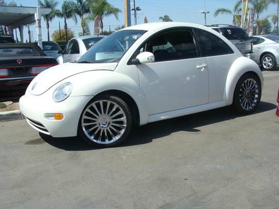 Volkswagen New Beetle 2005 photo 2